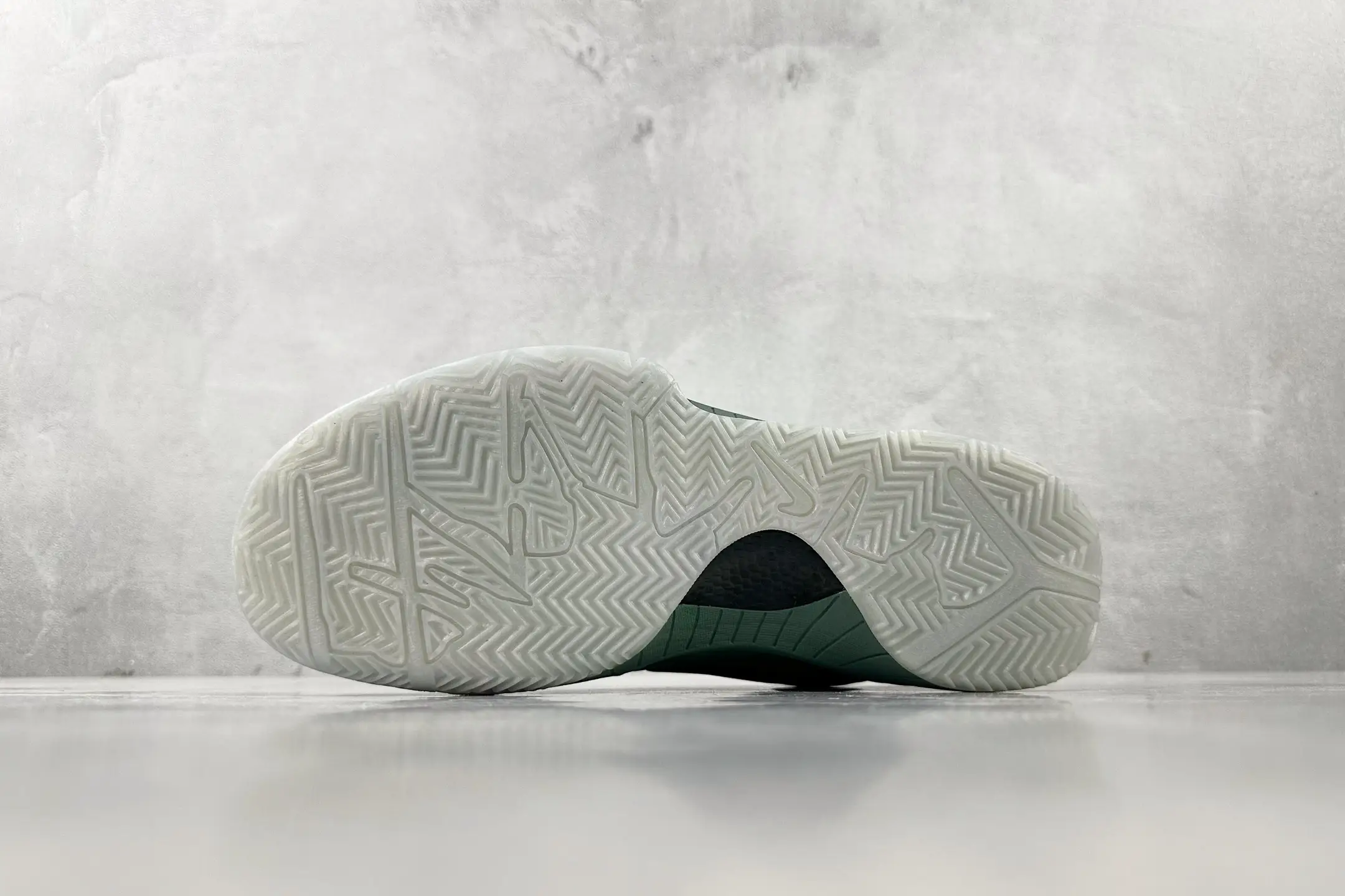 Nike Kyrie 8 Forest Green white translucent rubber outsole basketball sneakers