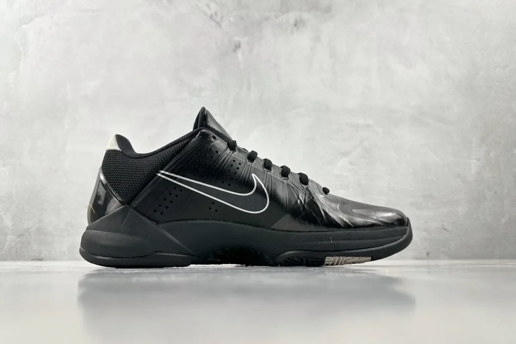 Nike Kobe A.D. black white synthetic leather low-top basketball sneakers