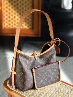Louis Vuitton Carryall Trumpet M46203Chip handbag with signature monogram and leather accents, displayed elegantly on a textured surface.