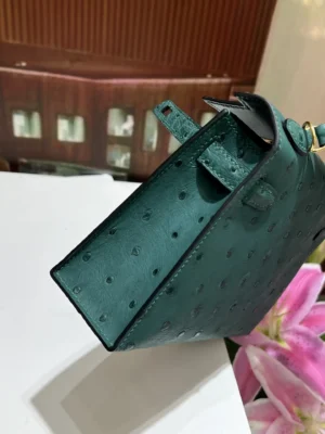 Hermès Kelly 25 bag green ostrich leather miniature gold hardware handbag