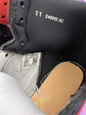 Nike Air Jordan 1 High OG HV6674-067 black red white leather sneakers size 11