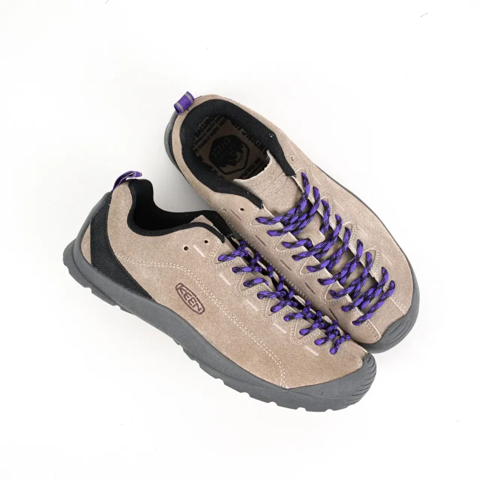 Keen Low Top Sneakers beige purple laces suede material with black gray sole