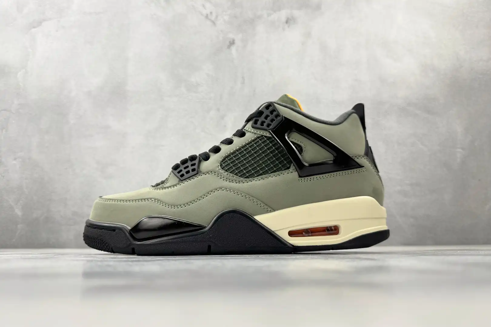 Jordan 4 Retro SE Craft Medium Olive