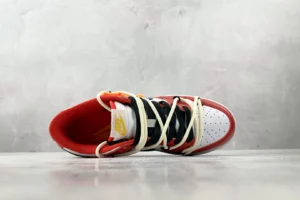 Nike Air Jordan 1 Retro High OG Chicago white red black leather sneakers with extra cream laces