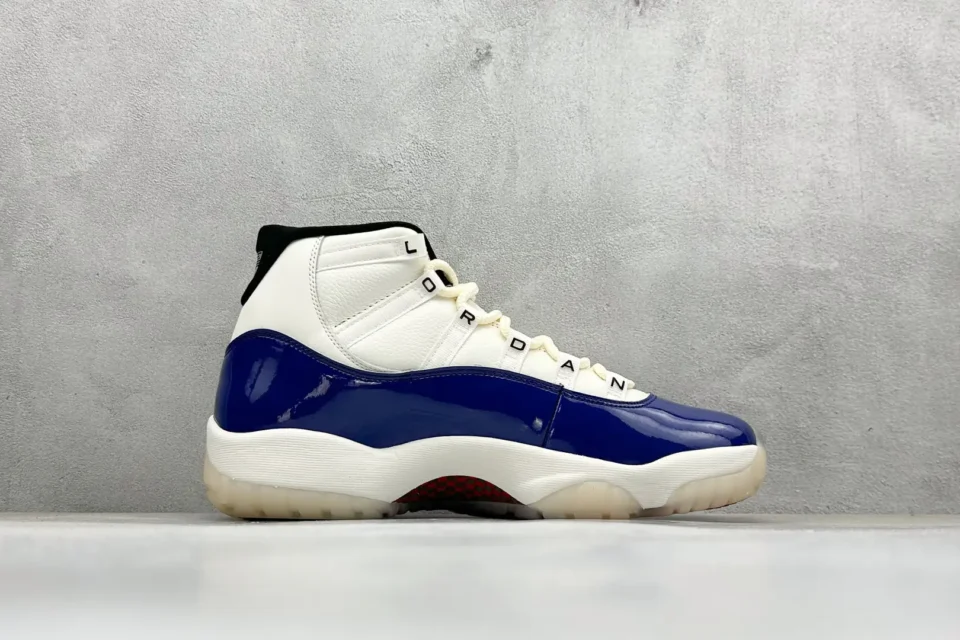 Air Jordan 12 Retro French Blue white blue leather sneakers