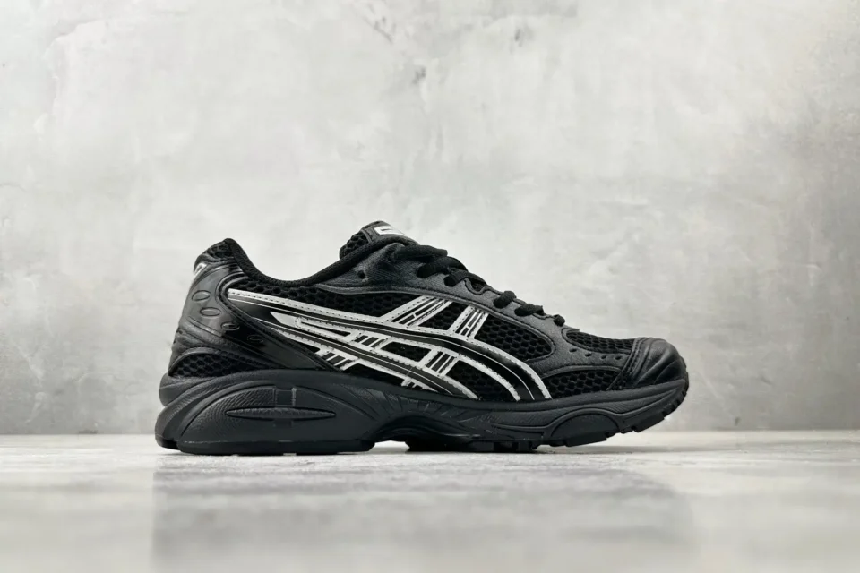 Asics GEL-Kayano 5 OG black silver mesh and leather sneakers