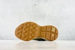 Gucci Rhyton sneaker beige leather durable rubber sole luxury fashion footwear