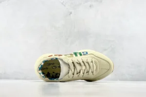 Gucci Screener leather sneakers off-white multicolor embroidered logo lace-up design