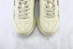 Gucci Rhyton sneaker beige leather shoes with tiger print detail low-top design