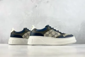 Gucci Screener sneakers blue beige GG canvas leather upper with white sole and logo embossing
