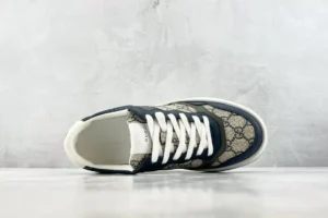 Gucci Screener GG Supreme beige navy canvas leather sneakers with white laces and rubber sole