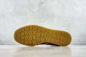 Adidas Samba OG black gum leather gum rubber sole sneakers