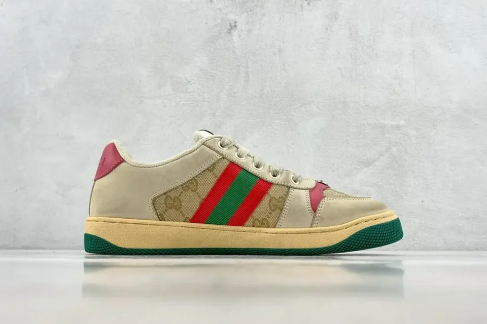 Gucci Screener low-top sneakers beige canvas red green stripes pink leather accents rubber sole