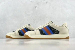 Gucci Screener low top sneakers beige leather blue red canvas GG pattern with rubber sole