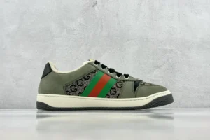 Gucci Tennis 1977 sneaker green black beige patterned canvas leather trim shoes