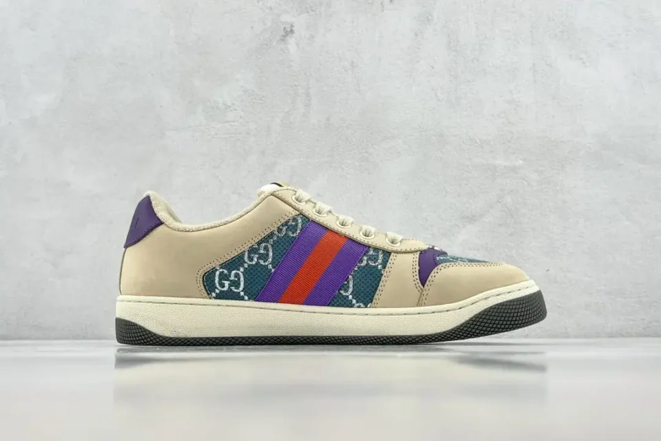 Gucci Screener low-top sneaker beige leather blue GG canvas purple red stripe detailing rubber sole