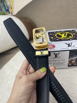 Louis Vuitton belt black leather gold-tone LV buckle reversible design accessory