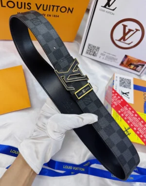 Louis Vuitton LV Initiales 40mm grey Damier canvas black leather belt gold buckle