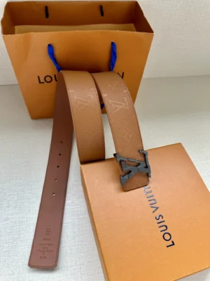 Louis Vuitton Belt Size 50 M98232 tan leather with black LV buckle monogram embossed design