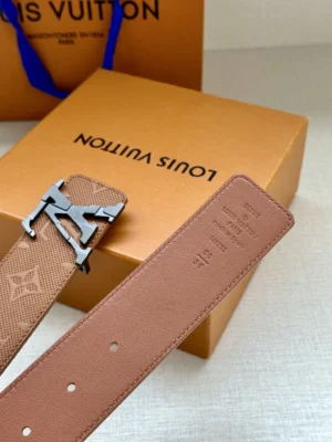 Louis Vuitton Initiales 40mm belt M0396V brown leather monogram embossed with silver buckle