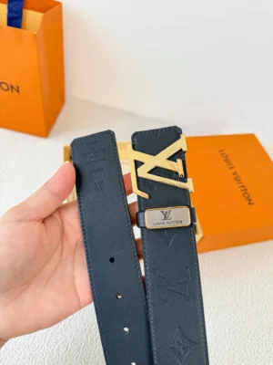 Louis Vuitton Capucines leather belt black gold LV logo buckle designer accessory