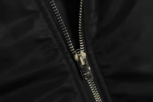 No product image detected for watches, sneakers, bags, or accessories to generate alt text.