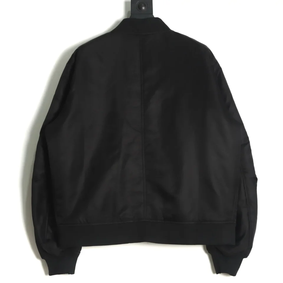 No brand or product information visible to generate SEO-optimized alt text.