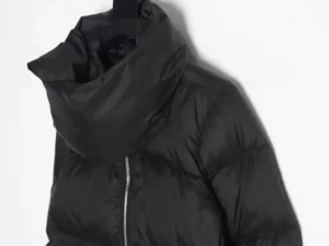Canada Goose Shelburne Jacket black nylon insulated winter coat with high collar and zipper closure