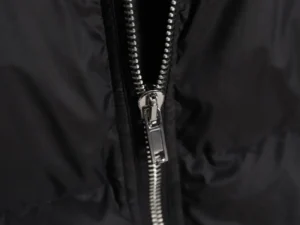 The image provided does not contain a product clearly identifiable as a watch, sneaker, bag, or accessory for generating SEO-optimized alt text based on the given structure. Please provide an image featuring one of these product types.