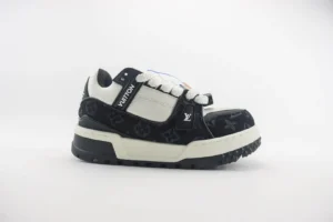 Louis Vuitton LV Trainer black white monogram canvas leather low-top sneakers