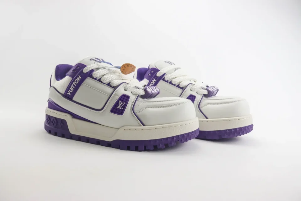 Louis Vuitton Trainer Sneaker 1A860W white purple leather and rubber material with thick sole and LV logo