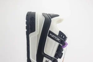 Louis Vuitton LV Trainer sneaker 1A8NI5 white black leather canvas purple tag detail