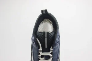 Puma Cell Venom sneakers 370802-01 navy white black leather and mesh upper