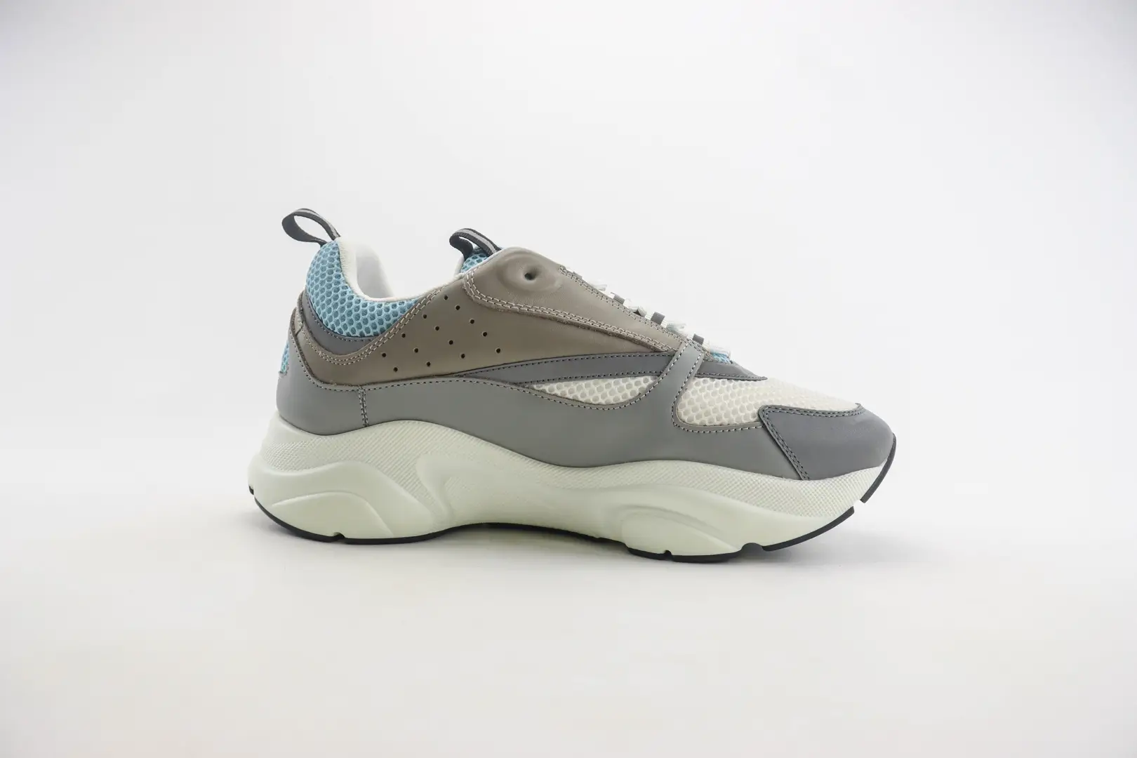 Nike Zoom 2K sneakers Style AO0269-001 grey blue white mesh and synthetic leather materials