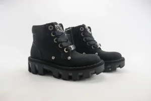 Buffalo London classic black boots lace-up design durable synthetic material chunky sole sneakers
