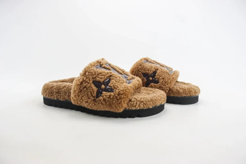 Louis Vuitton LV Puffy Mule brown shearling slippers black rubber sole
