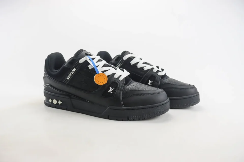 Louis Vuitton LV Trainer sneakers black colorway leather and rubber material with white laces and signature logo