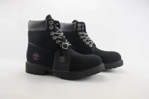 Timberland Premium 6-inch black nubuck leather boots with silver metal eyelets and padded collar