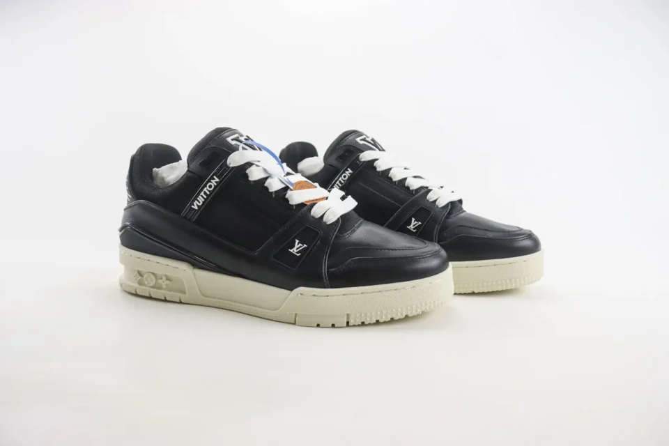 Louis Vuitton LV Trainer sneaker black white leather low-top shoes with embossed logo sole
