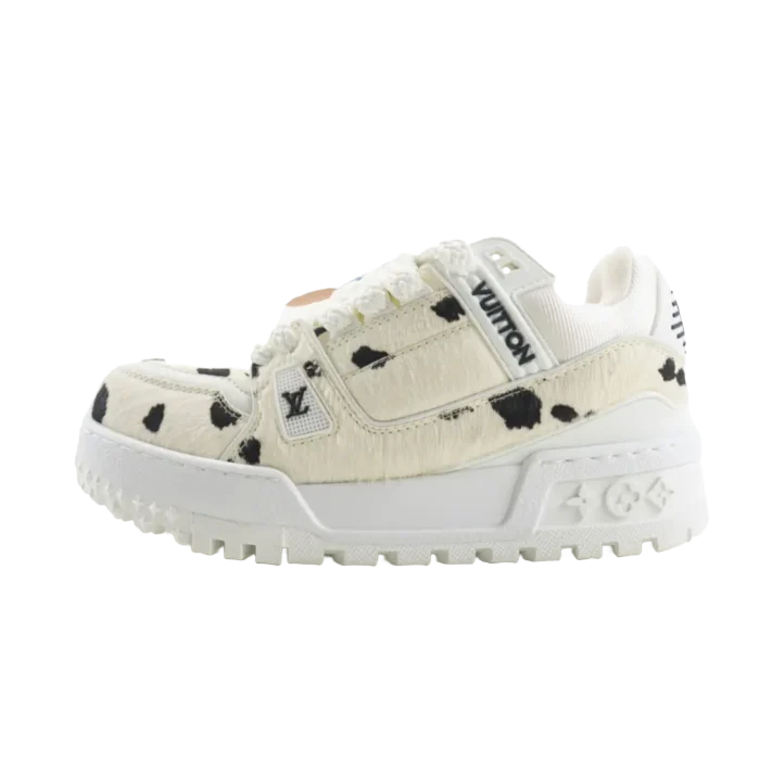Louis Vuitton LV Trainer sneaker white black cowhide leather shoes with embossed sole