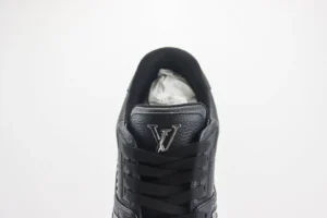 Louis Vuitton LV Trainer sneaker black leather with silver LV logo and black laces