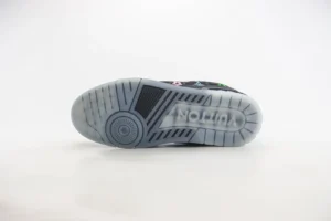 Louis Vuitton LV Trainer Sneaker 1A855B black multicolor canvas rubber sole