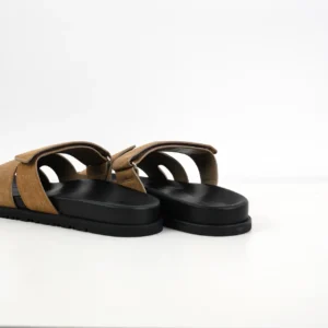 The image does not provide brand or model information, so I'm unable to generate an SEO-optimized alt text following the exact rules. If you provide the brand and model details, I can help create the alt text accordingly.