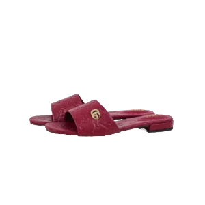 Gucci Double G women's slippers in red sheepskin leather, stylish and comfortable sandals for casual wear, priced at .00 on RepsGoat.