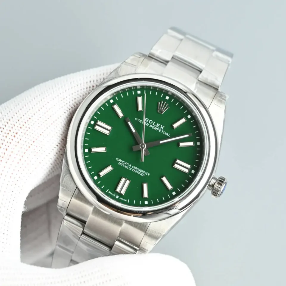 Rolex Oyster Perpetual 124300 green dial stainless steel bezel stainless steel watch