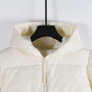 Canada Goose hooded vest white nylon lightweight insulated outerwear