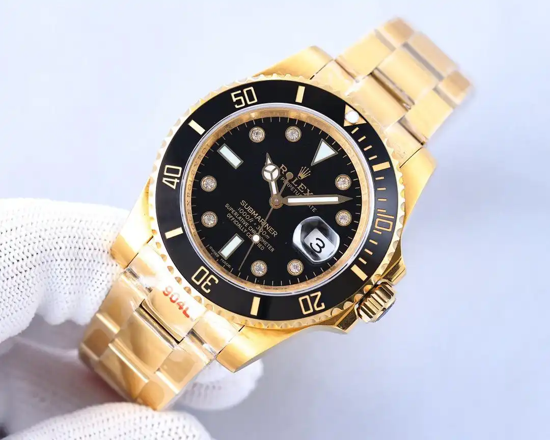 Rolex Submariner Date 18kt Yellow Gold Blue Dial