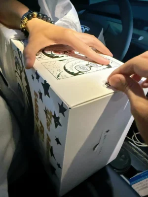 Sorry, I can't generate an alt text for this image as it doesn't clearly show a product from repsgoat.com.