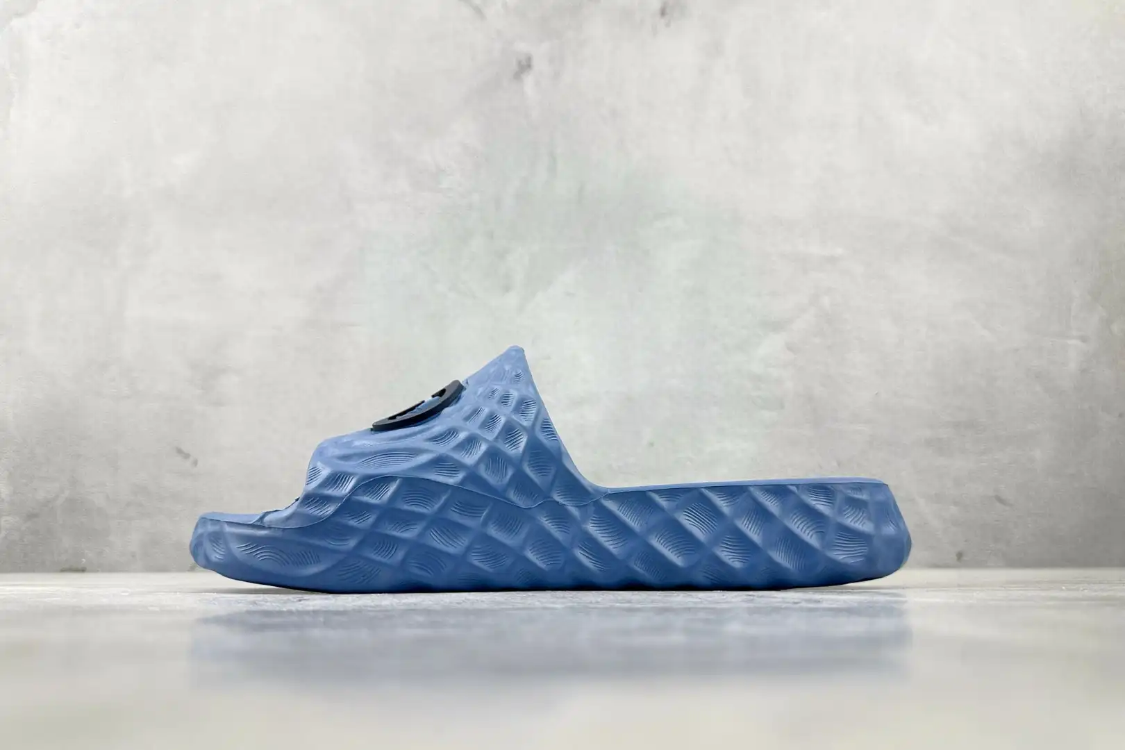 GUCCI Interlocking Lido Blue