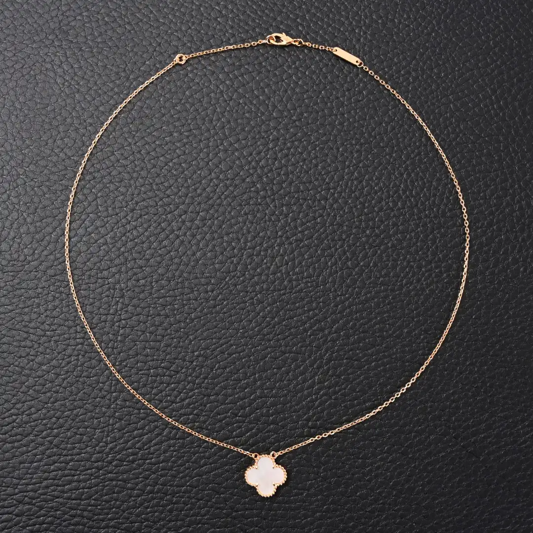 Van Cleef Arpels Classic Clover Necklace